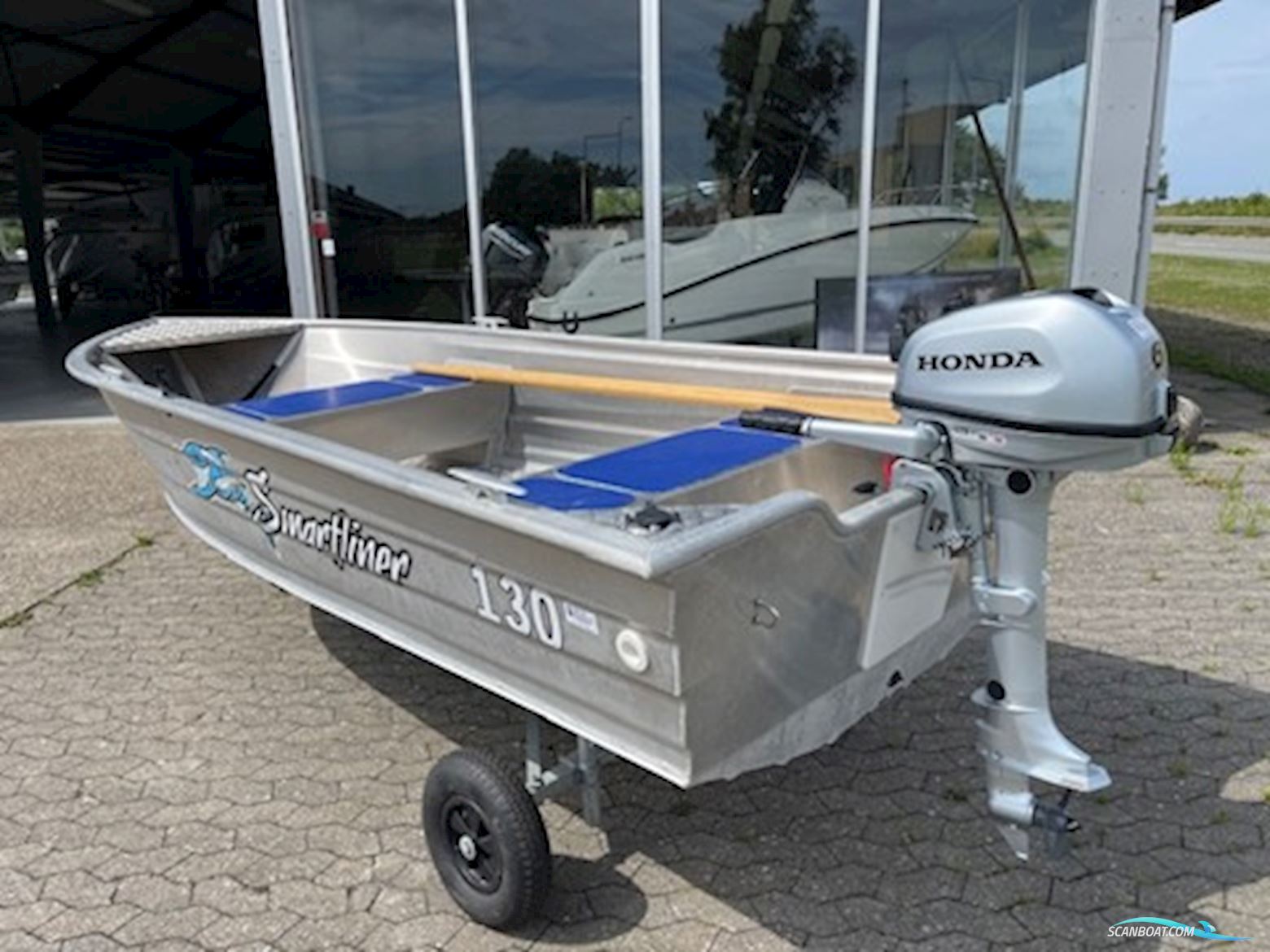 Smartliner 130 ALU med Honda 6 hk samt jolle vogn