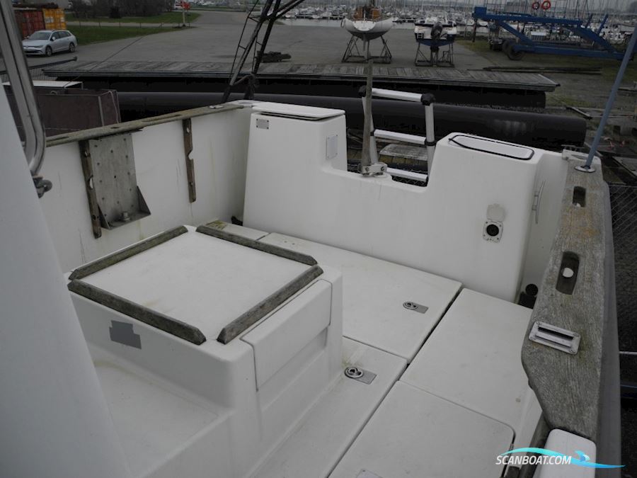 Beneteau Antares 700 P