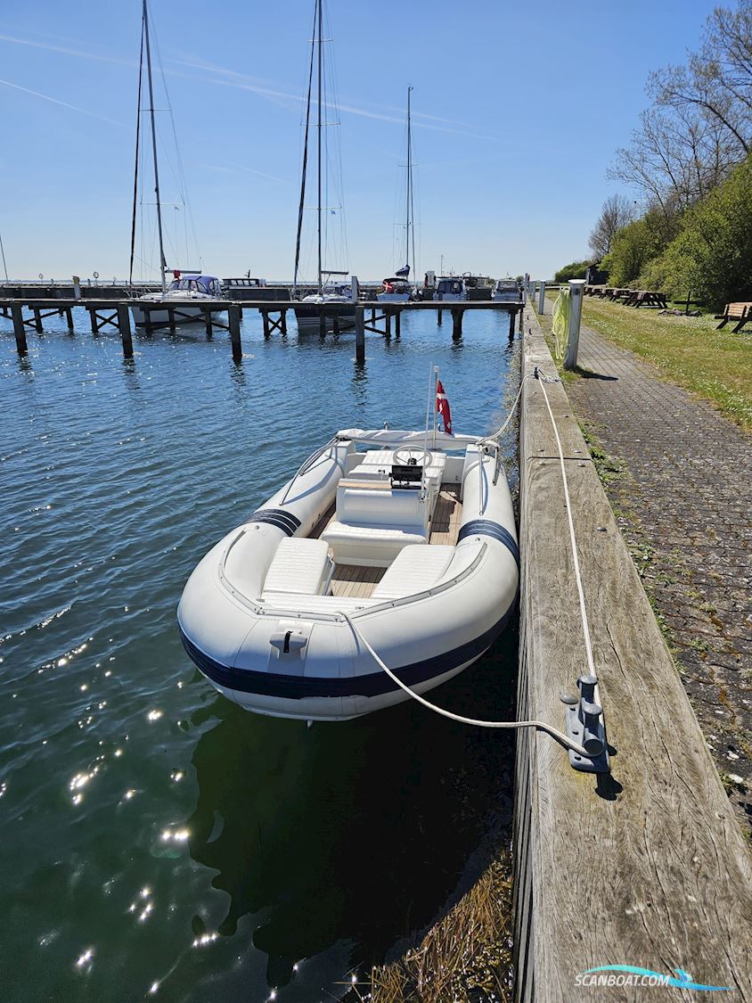 Castoldi JET Tender 18 m. Diesel motor