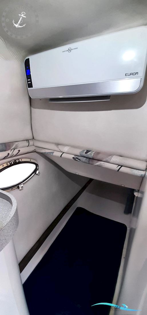 Chris Craft Crowne 25