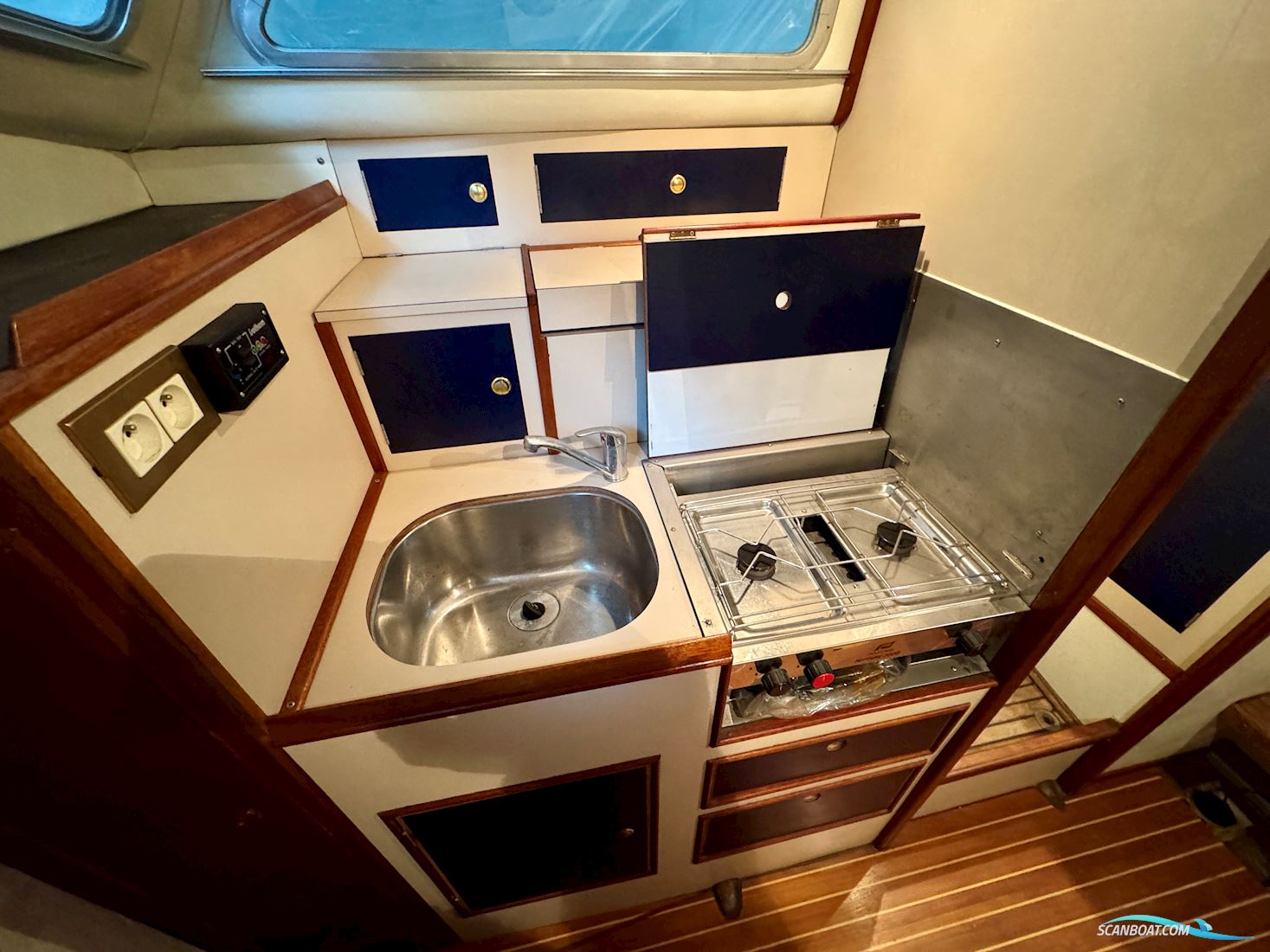 Levi 31 by Elephant Boat Yard