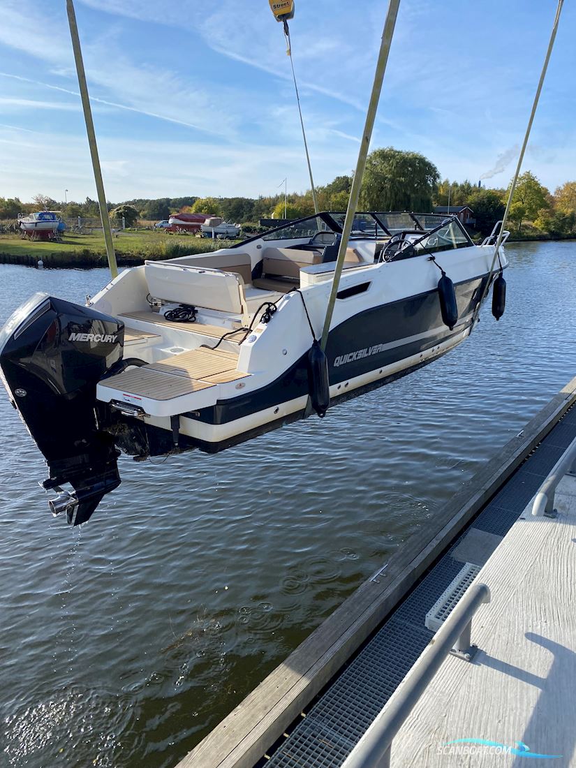 Quicksilver 755 Cruiser