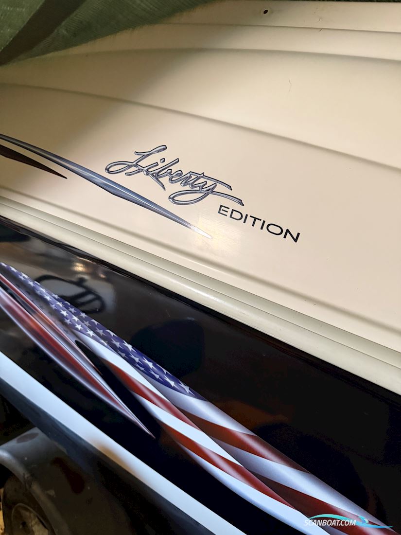 Rinker 232 Captiva