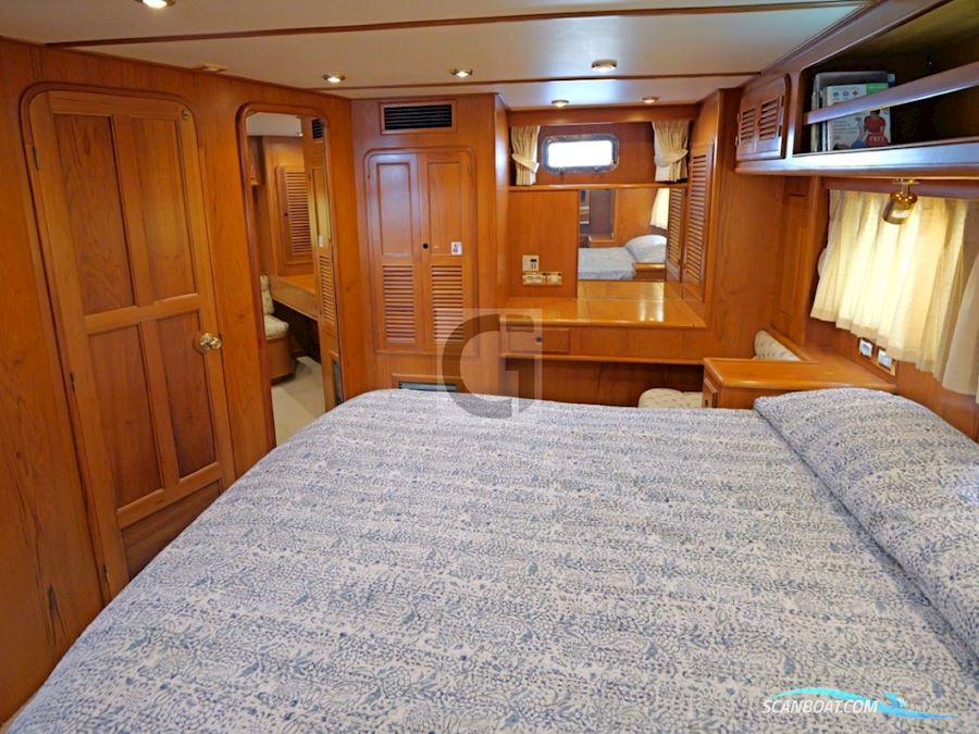 Trader 535 Signature