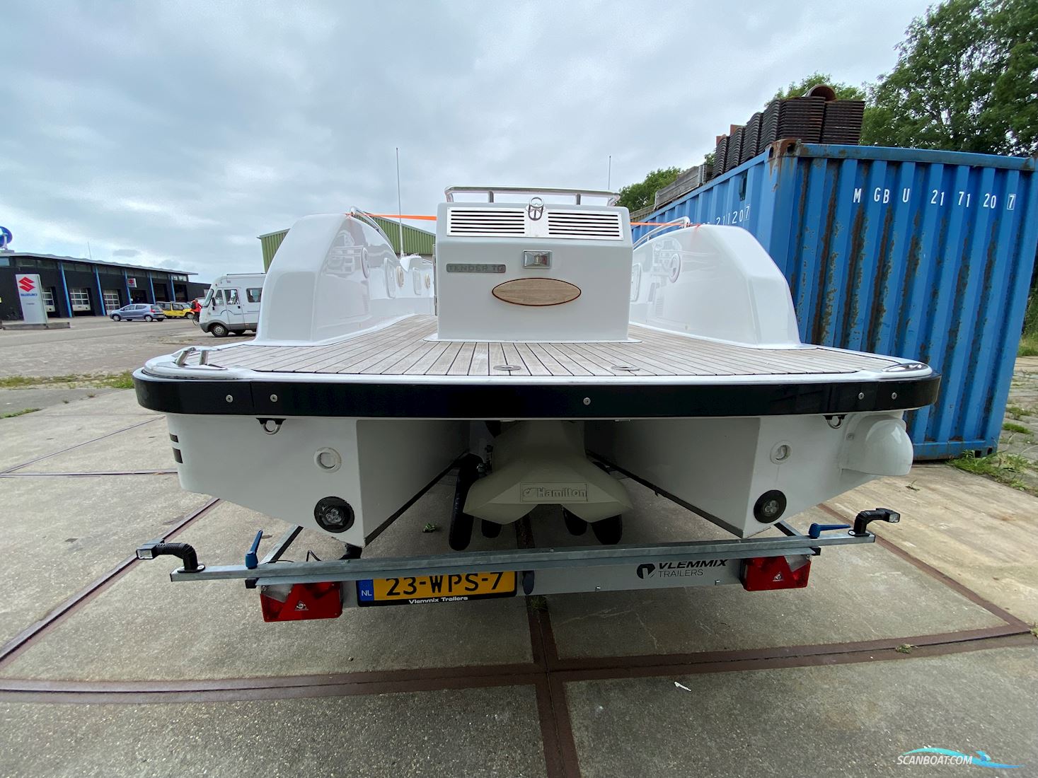 Vikal 8.0 Rib Tender Volvo Penta D4 260 pk Waterjet