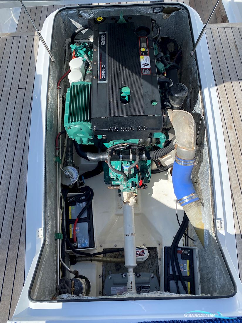 Vikal 8.0 Rib Tender Volvo Penta D4 260 pk Waterjet