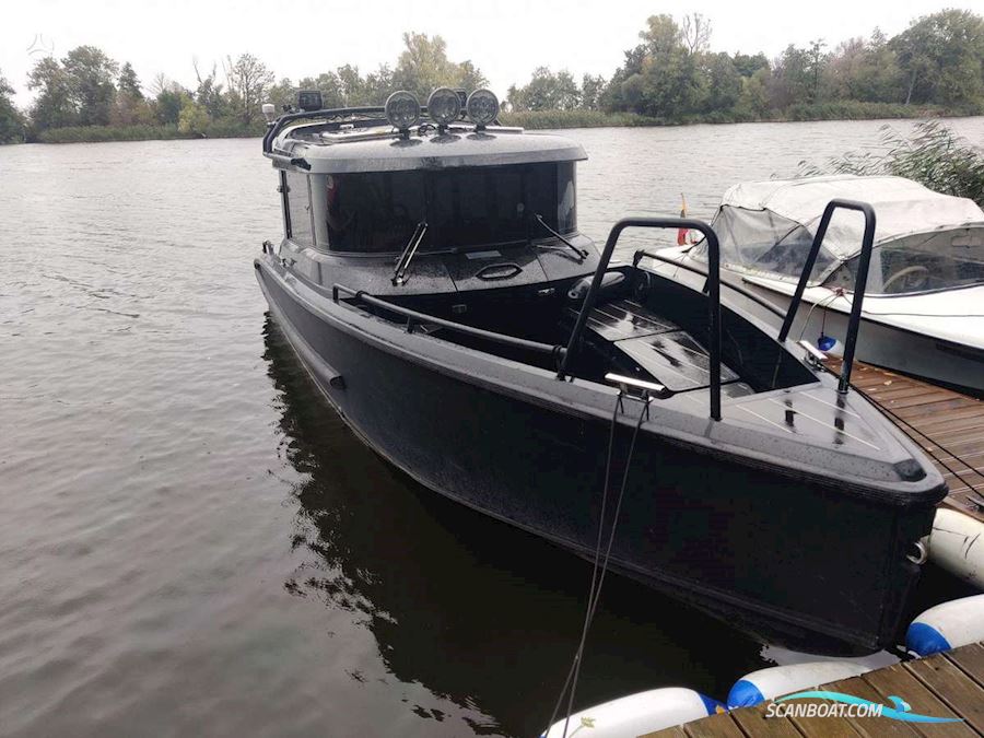 XO240 RS Cabin Speedbåd 2016, med Evinrude motor, Litauen