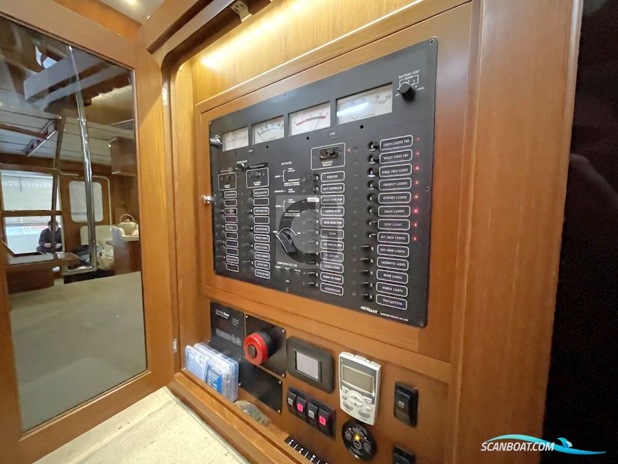 Allegro Yacht Co. Adagio 55