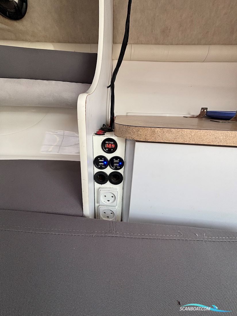 Campion 705 Allante SC - Stor Badeplatform