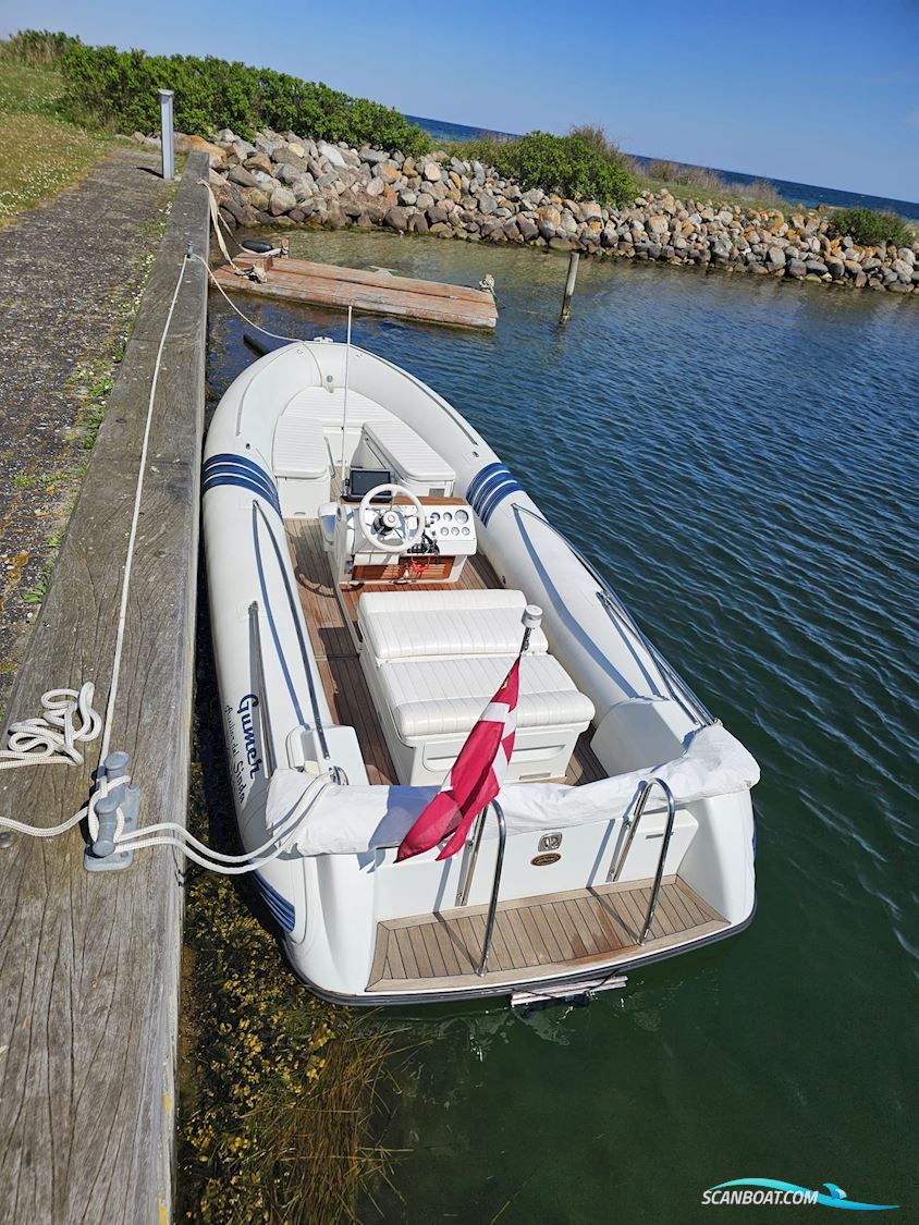 Castoldi JET Tender 18 m. Diesel motor