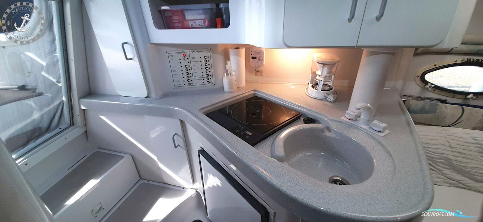 Chris Craft Crowne 25