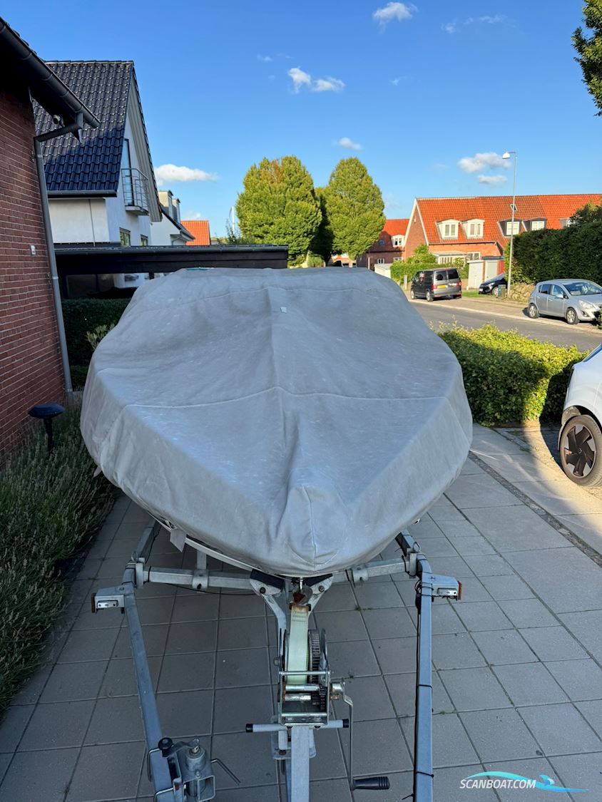 Larson Senza 186 - Bowrider