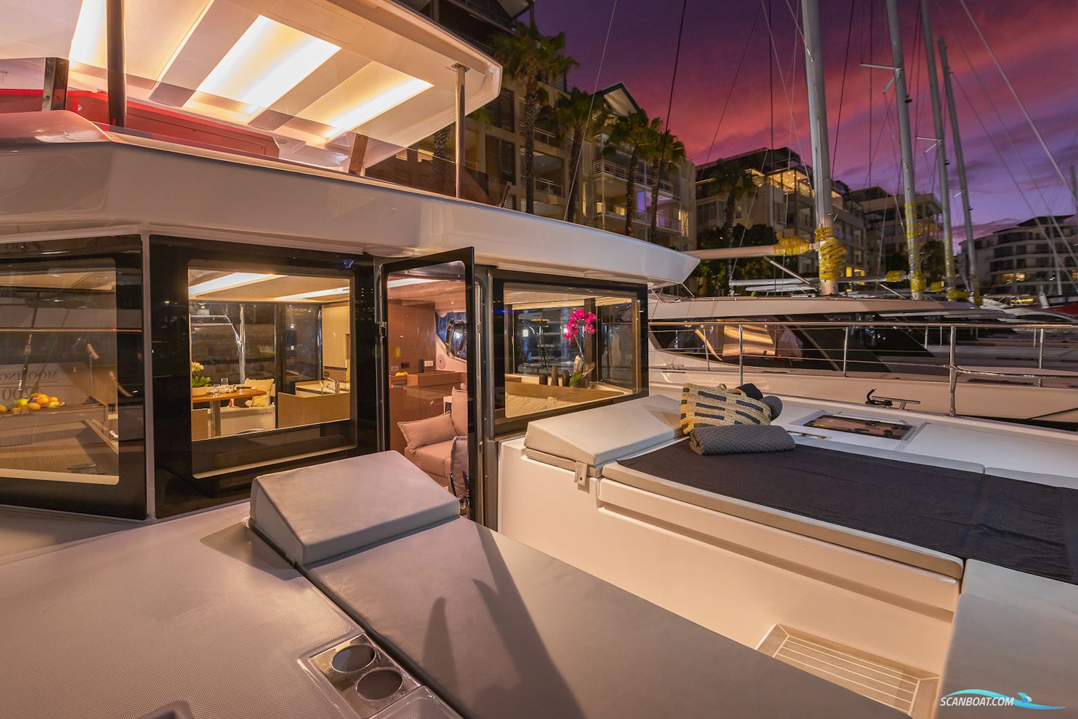 Leopard 40 Powercat
