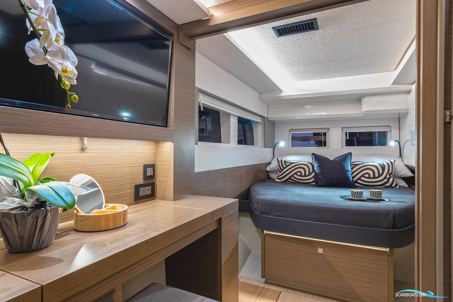 Leopard 40 Powercat