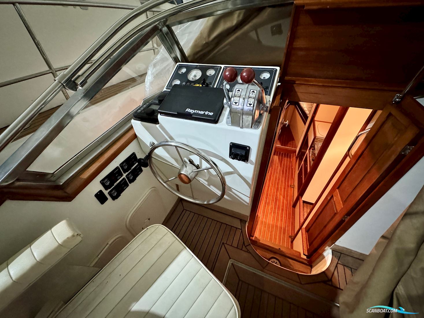 Levi 31 by Elephant Boat Yard