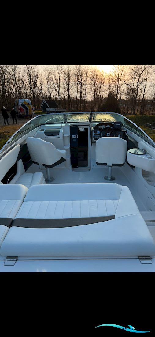 Regal 2250 Fasttrack