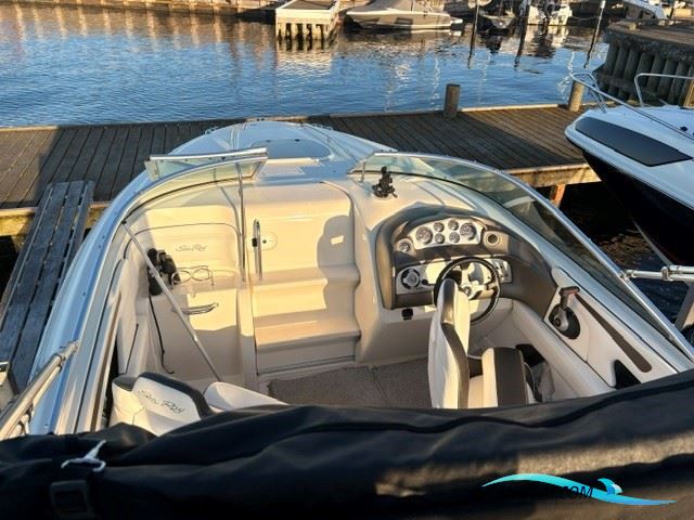 Sea Ray 220 Sun Sport