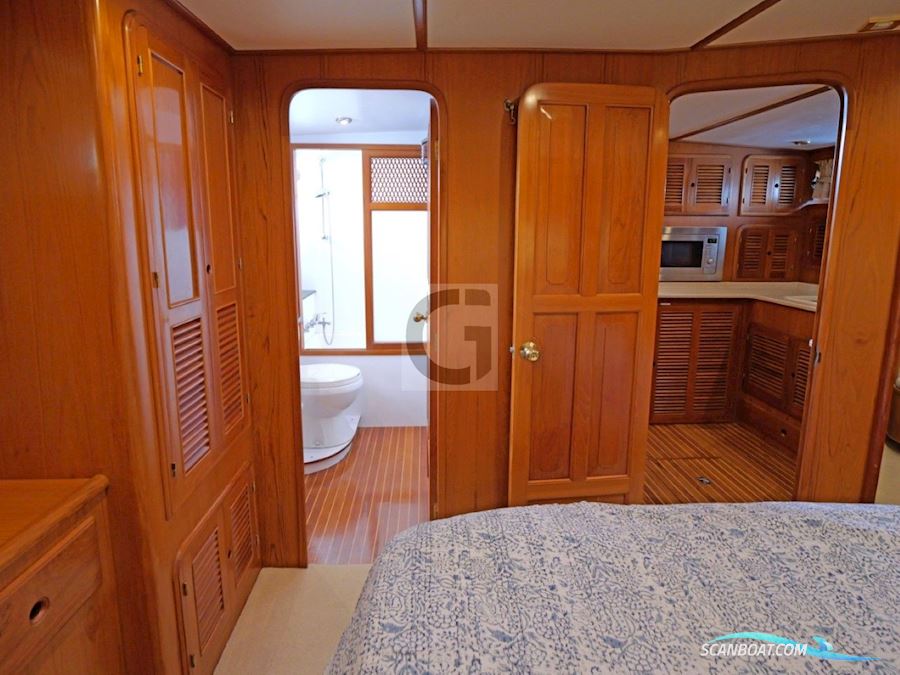 Trader 535 Signature