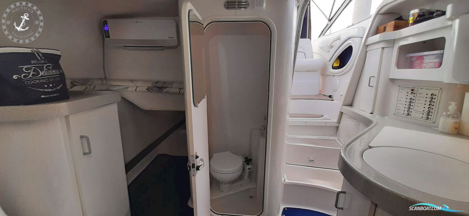 Chris Craft Crowne 25