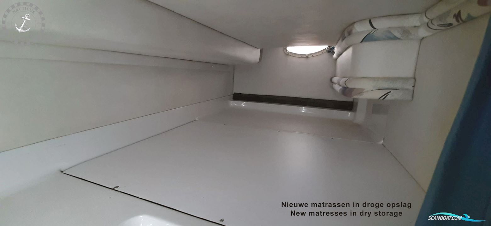 Chris Craft Crowne 25