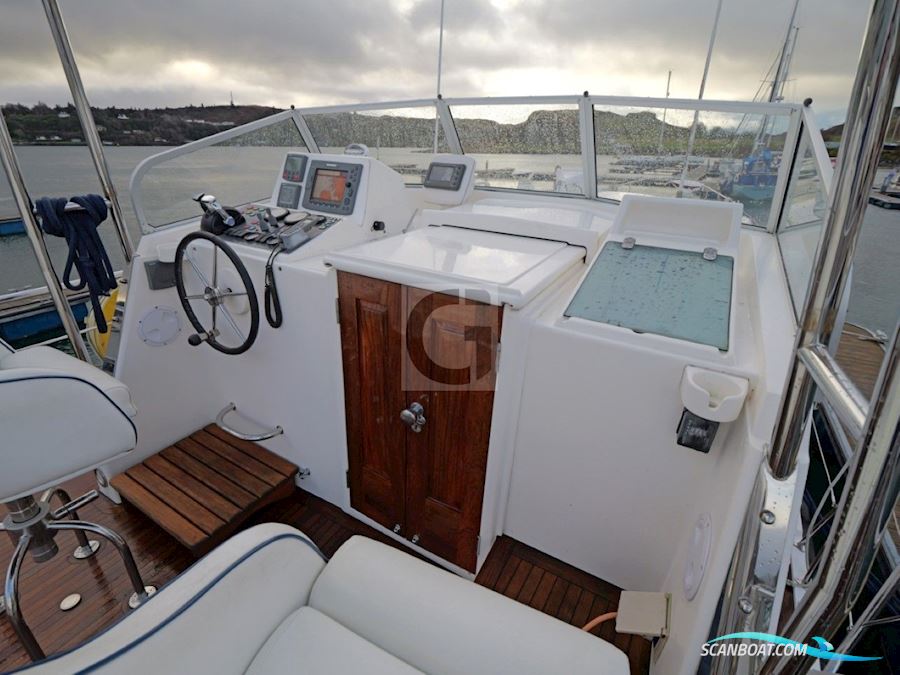 Dale Nelson 38 Aft Cabin