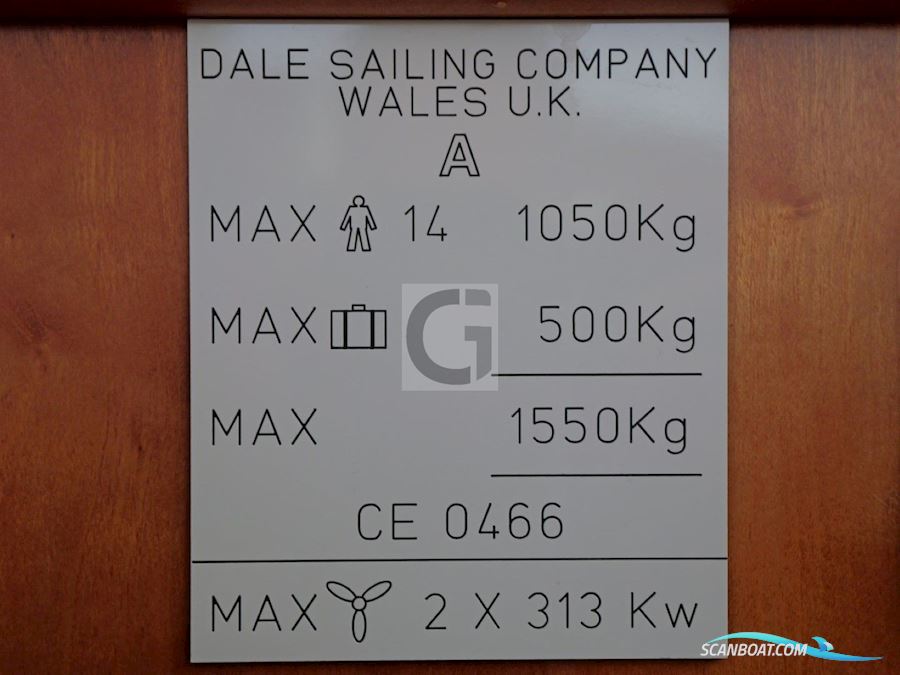 Dale Nelson 38 Aft Cabin