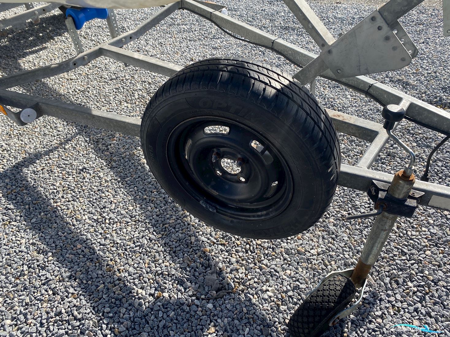 Dateline Bikini Outboard