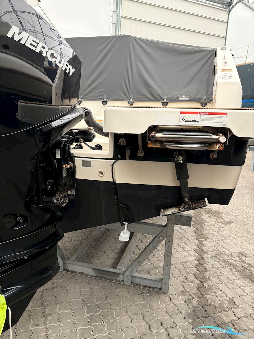 Quicksilver 755 Cruiser