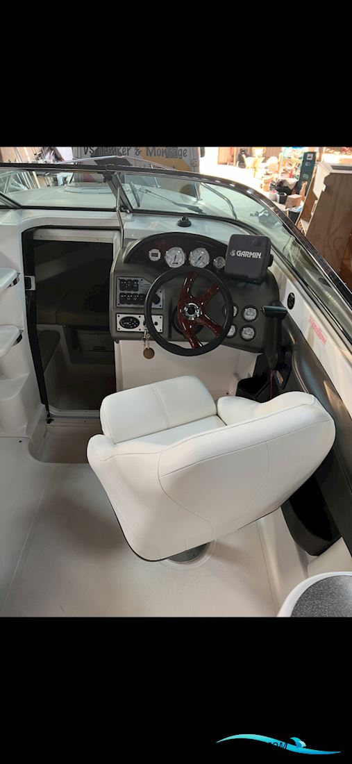 Regal 2250 Fasttrack