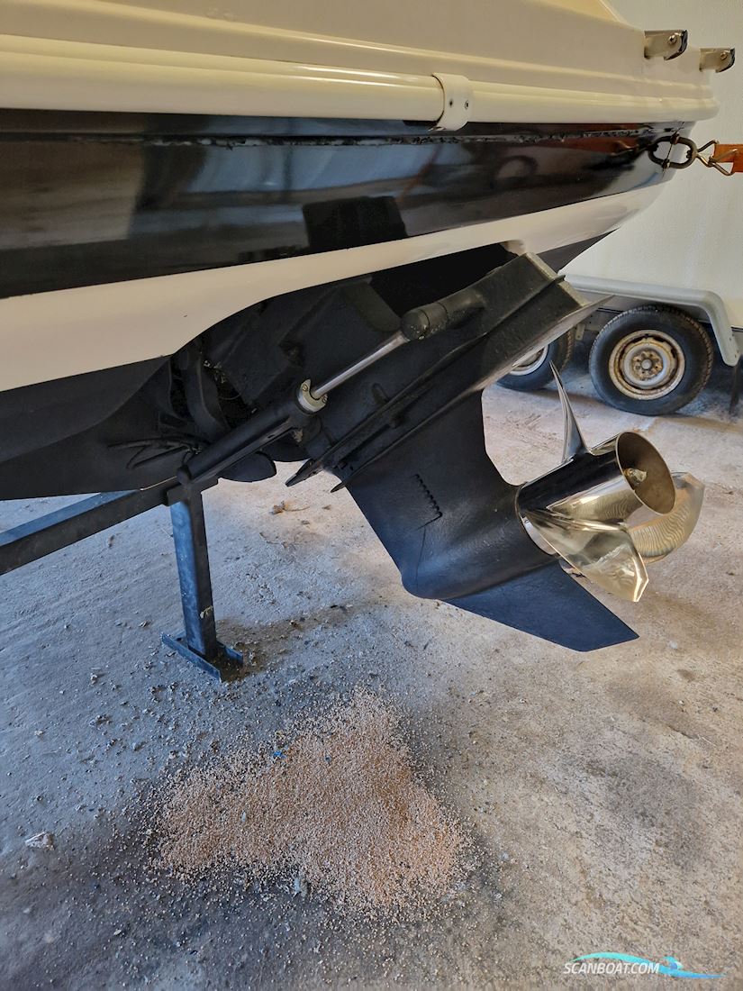 Rinker 232 Captiva