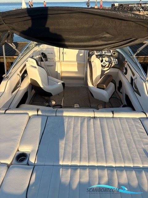 Sea Ray 220 Sun Sport