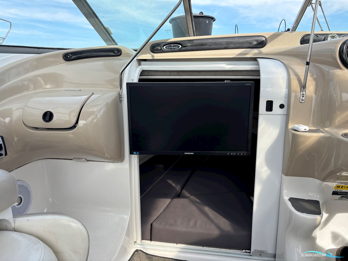 Campion 705 Allante SC - Stor Badeplatform