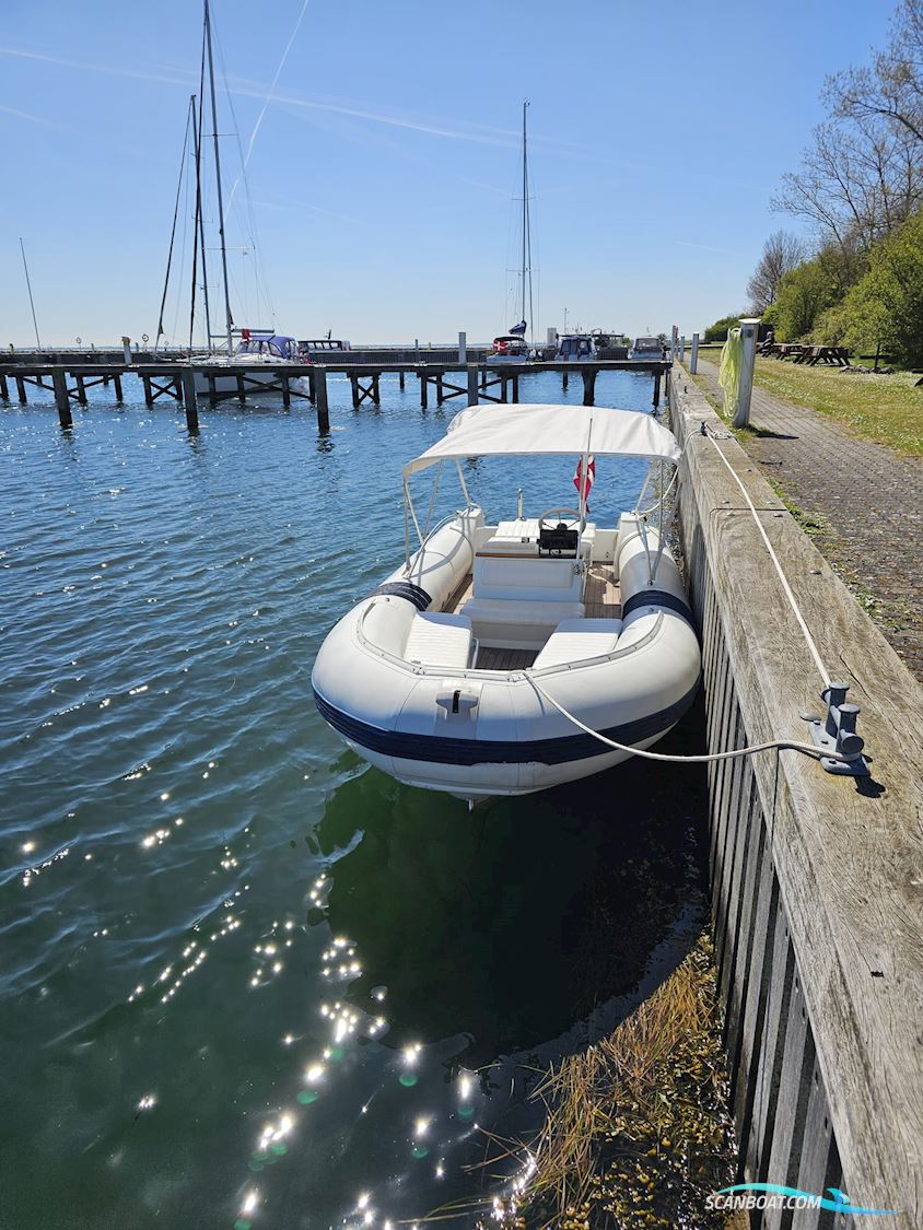 Castoldi JET Tender 18 m. Diesel motor