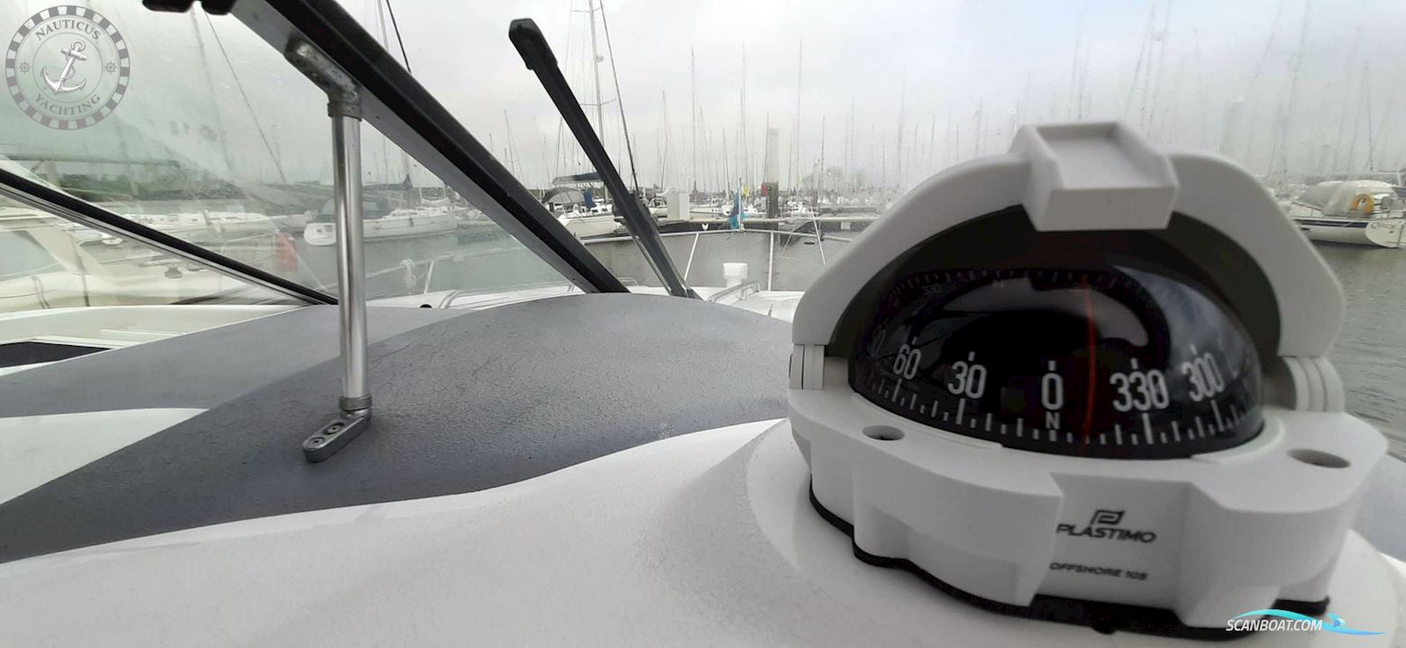 Chris Craft Crowne 25