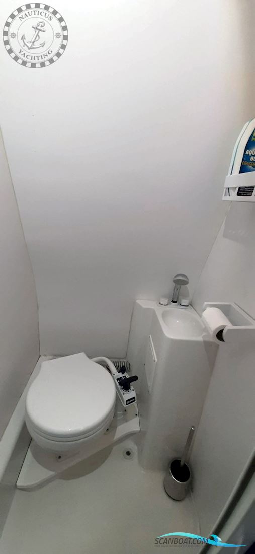 Chris Craft Crowne 25