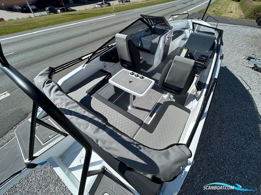 Compass 7 BR - 250 hk