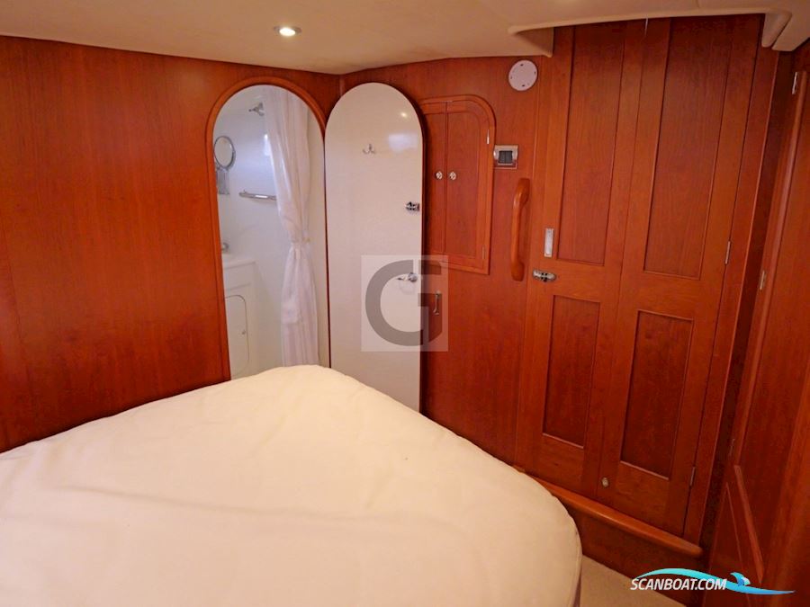 Dale Nelson 38 Aft Cabin