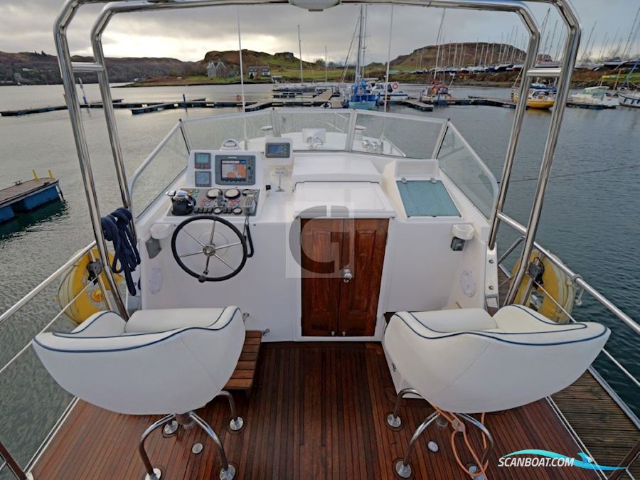 Dale Nelson 38 Aft Cabin