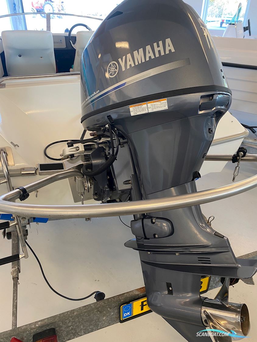 Dateline Bikini Outboard