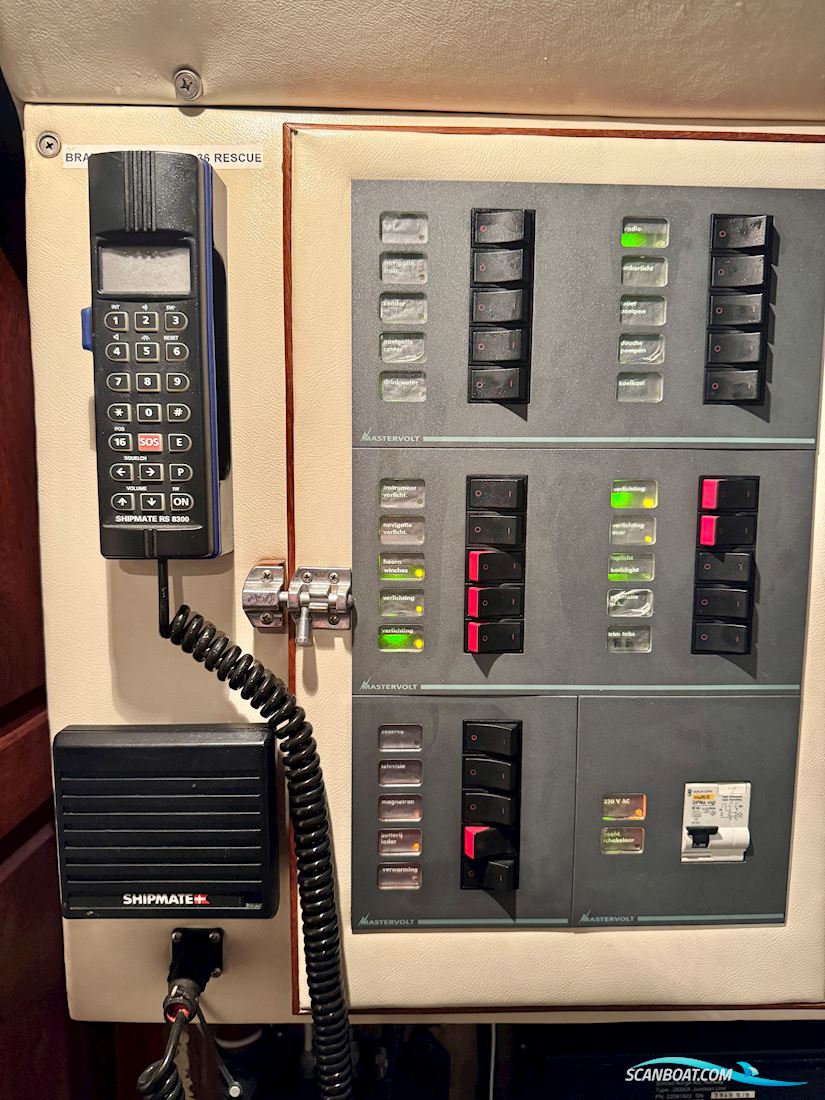 Levi 31 by Elephant Boat Yard