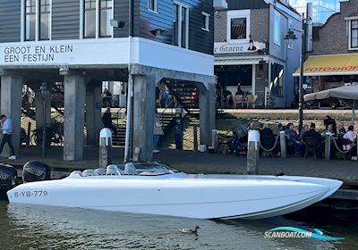 Predator/ Dough Wright Sportsboot 2016, mit Mercury Racing motor, Niederlande