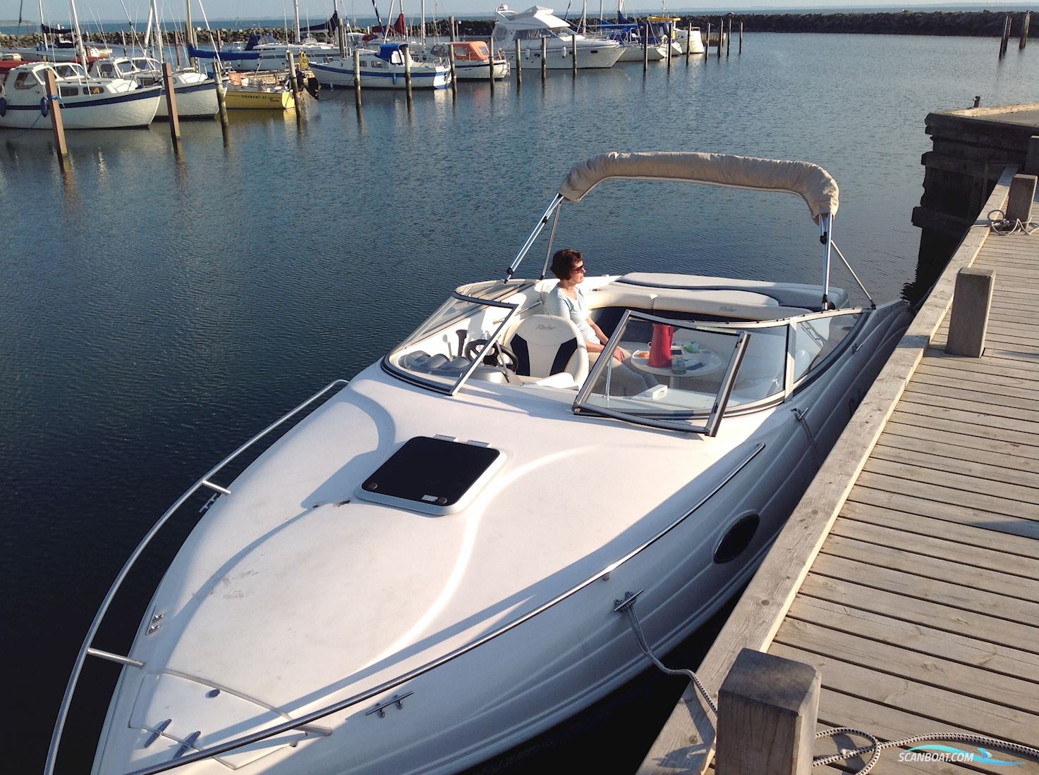 Rinker 2352 Captiva Sportsboot 2002, mit Mercury motor, Dänemark