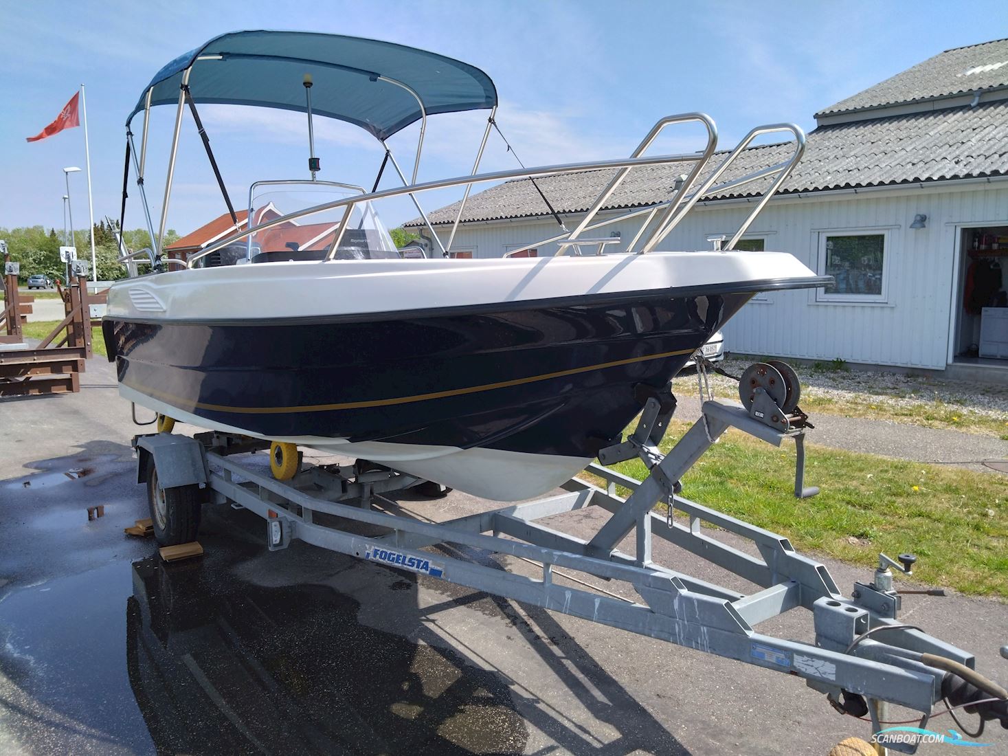 Uttern 5602 Sportsboot 2001, mit Mercury 115 Efi motor, Dänemark