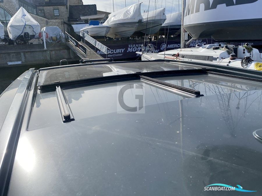 XO Boats Explr 10S+ Front Cabin