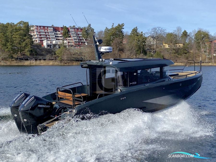 XO Boats Explr 10S+ Front Cabin