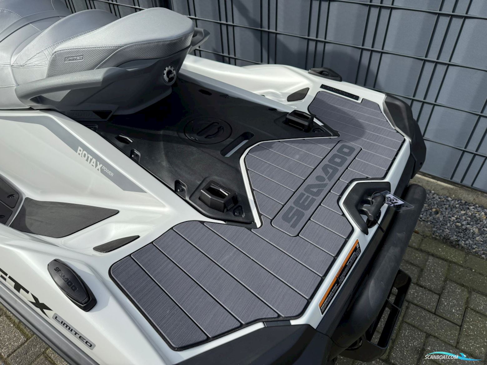 Sea-Doo GTX Limited 325