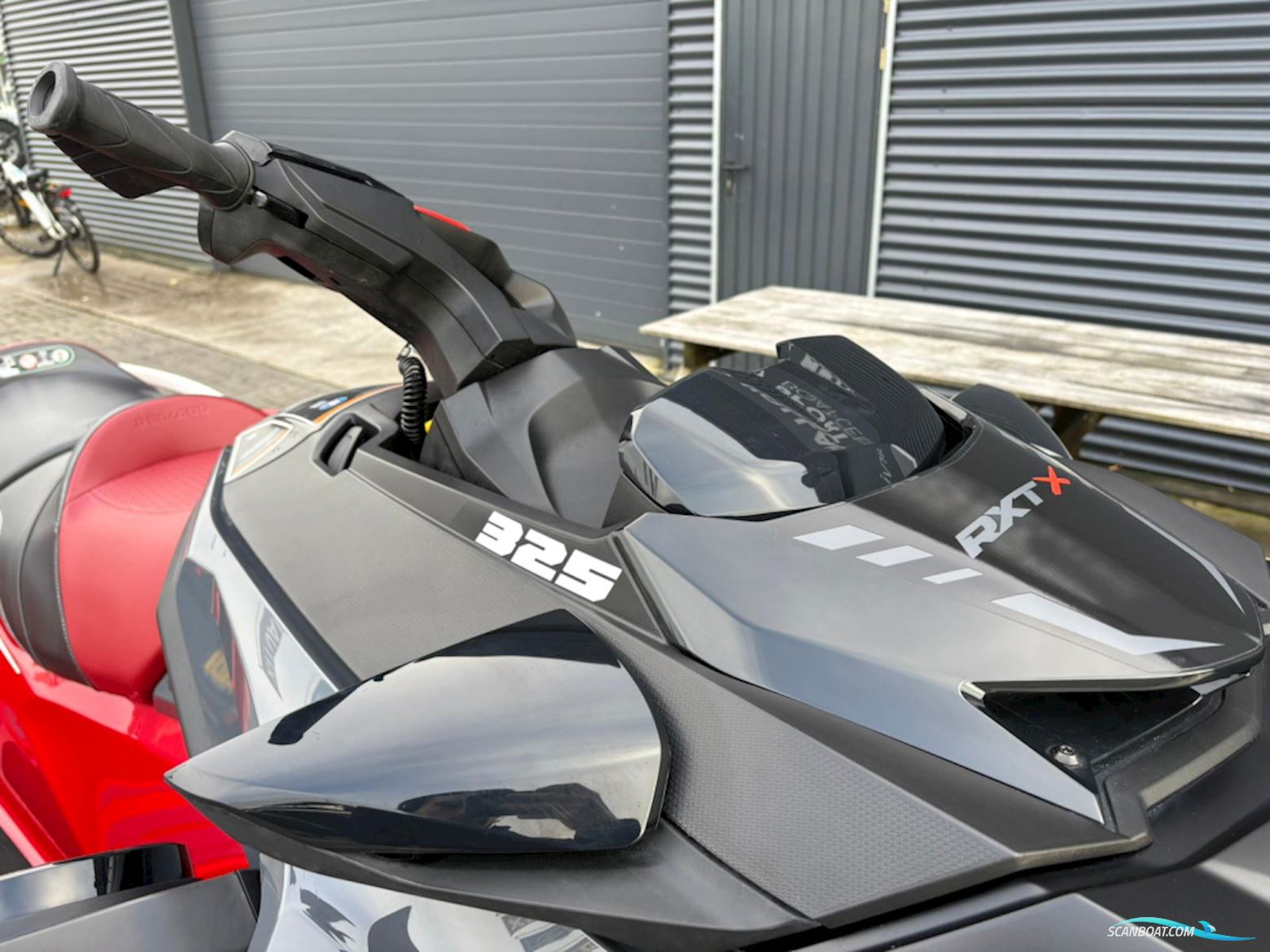 Sea Doo Rxt-X RS 325 + Trailer