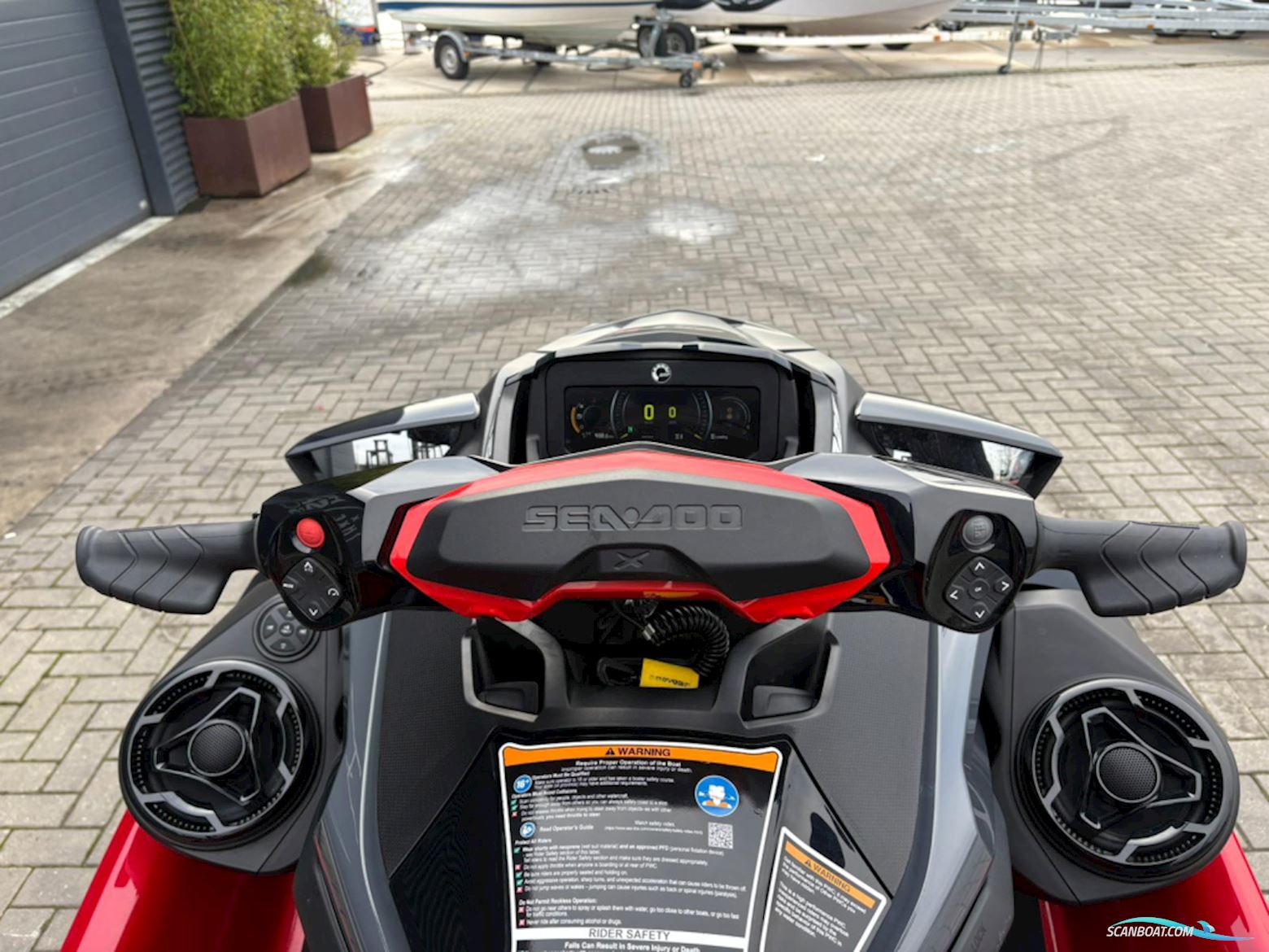Sea Doo Rxt-X RS 325 + Trailer