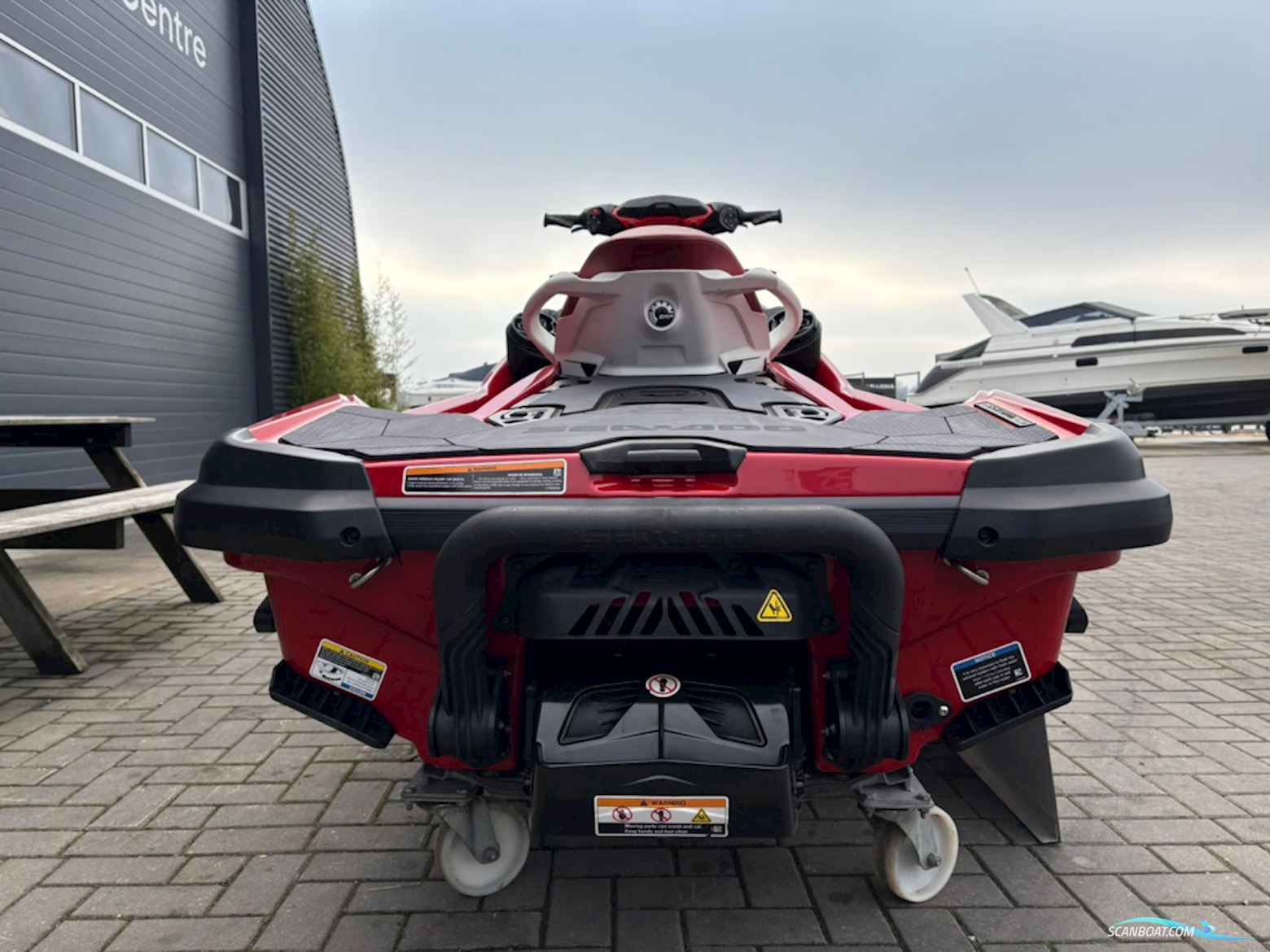 Sea Doo Rxt-X RS 325 + Trailer