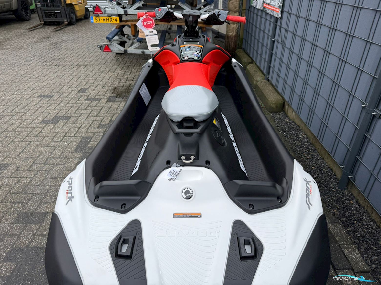 Sea-Doo Spark Trixx 90 1UP